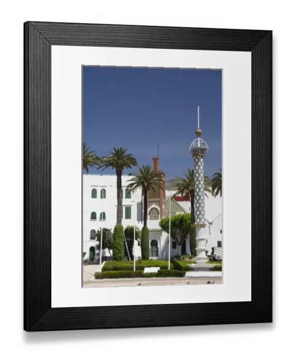 Framed Print : Morocco, Spainsh Morocco, Tetouan. Primo Square, Place de Hassan II & Royal Palace