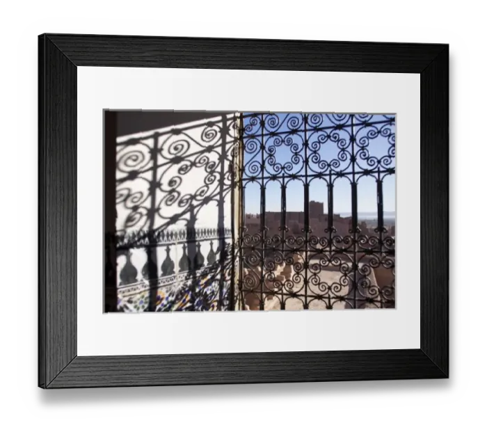 Framed Print : City of Ouarzazate seen from inside the kasbah de Taourirt