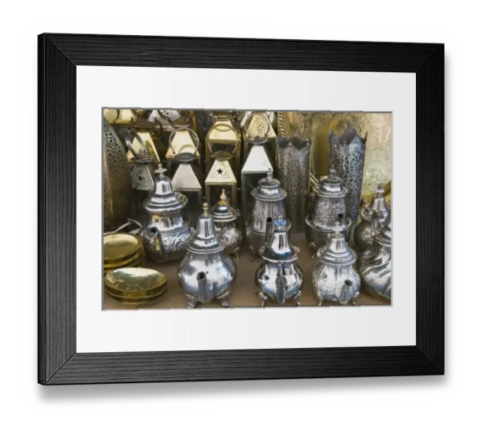Framed Print : Teapots and lanterns for sale in the souk, Medina, Marrakech (Marrakesh), Morocco