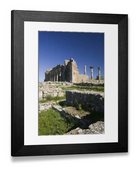 Framed Print : MOROCCO, Volubilis: Roman Town mostly dating to 2nd & 3rd c. AD  /  Abandoned by Romans