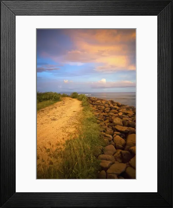 Framed Print : Bali, Indonesia. Serangan is a popular coastal resort due to its consistent surf Framed Print : Bali, Indonesia. Serangan is a popular coastal resort due to its consistent surf