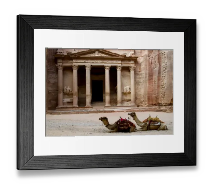 Framed Print : Jordan, Petra, the Treasury (Al-Khazneh) at the end of the Siq Framed Print : Jordan, Petra, the Treasury (Al-Khazneh) at the end of the Siq
