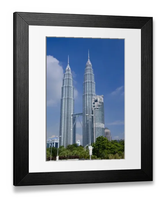 Framed Print : Malaysia, State of Selangor, capital city of Kuala Lumpur. Famous Petronas Twin Towers Framed Print : Malaysia, State of Selangor, capital city of Kuala Lumpur. Famous Petronas Twin Towers