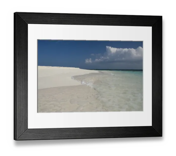 Framed Print : Maldives, North Male Atoll. White sand beaches on the island of Kuda Bandos Framed Print : Maldives, North Male Atoll. White sand beaches on the island of Kuda Bandos