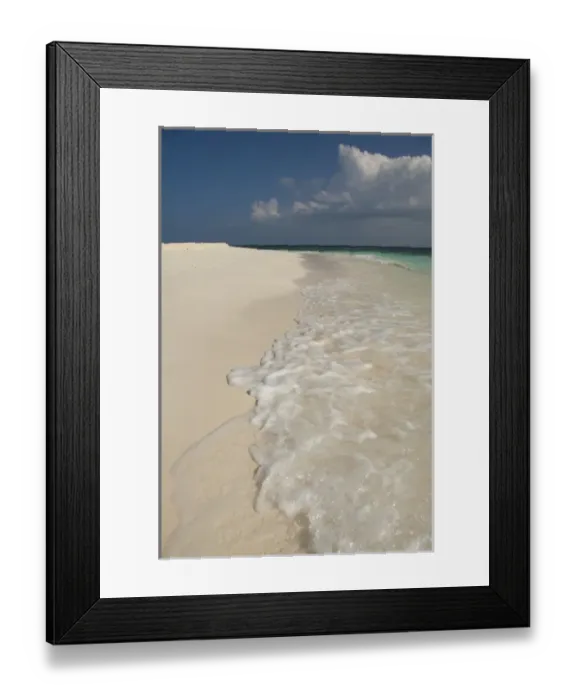 Framed Print : Maldives, North Male Atoll. White sand beaches on the island of Kuda Bandos Framed Print : Maldives, North Male Atoll. White sand beaches on the island of Kuda Bandos
