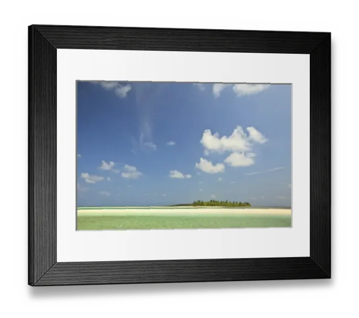 Framed Print : Medahutthaa Island, North Huvadhoo Atoll, Southern Maldives, Indian Ocean Framed Print : Medahutthaa Island, North Huvadhoo Atoll, Southern Maldives, Indian Ocean