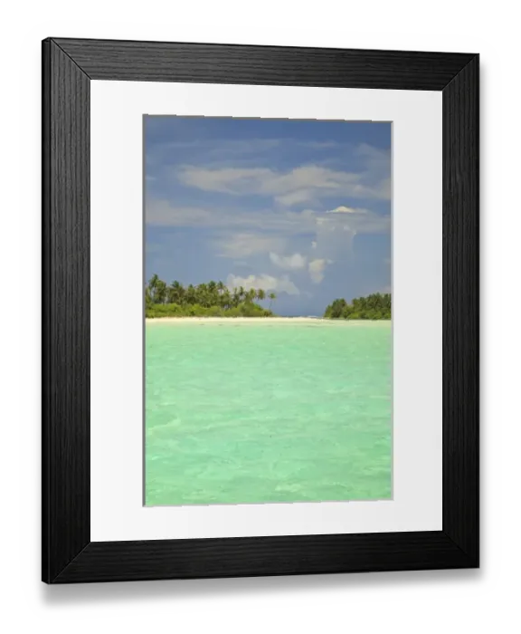 Framed Print : Medahutthaa Island, North Huvadhoo Atoll, Southern Maldives, Indian Ocean Framed Print : Medahutthaa Island, North Huvadhoo Atoll, Southern Maldives, Indian Ocean