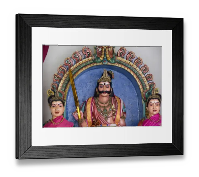 Framed Print : Singapore (Sanskrit for Lion City). Chinatown area. Oldest Hindu temple, Sri Mariamman Temple