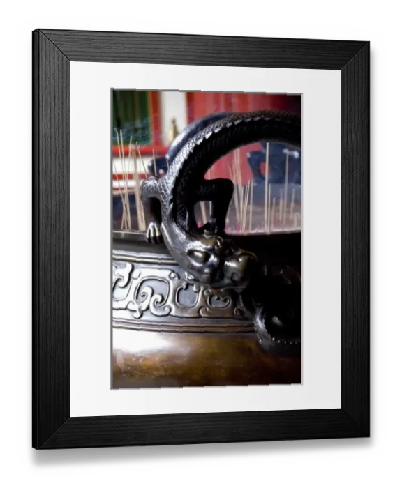 Framed Print : Singapore (Sanskrit for Lion City). Chinatown, Buddha Tooth Relic Temple. Traditional Framed Print : Singapore (Sanskrit for Lion City). Chinatown, Buddha Tooth Relic Temple. Traditional