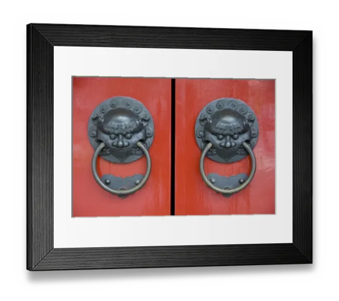 Framed Print : Singapore (Sanskrit for Lion City). Chinatown, Buddha Tooth Relic Temple. Traditional Framed Print : Singapore (Sanskrit for Lion City). Chinatown, Buddha Tooth Relic Temple. Traditional