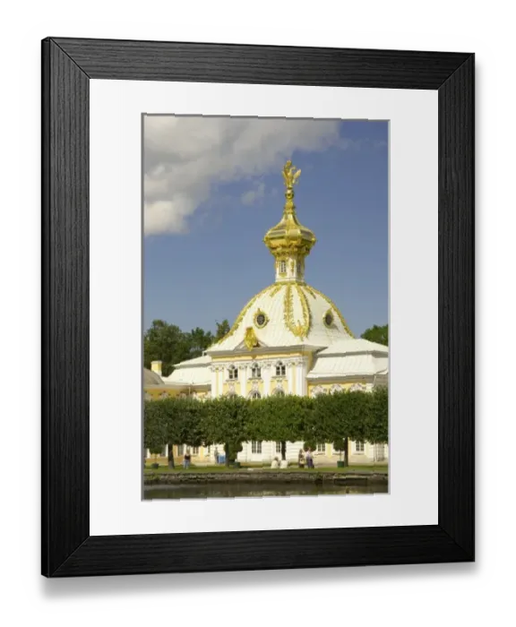 Framed Print : Russia. Petrodvorets. Peterhof Palace. Peter the Greats summer palace. Grand Palace Framed Print : Russia. Petrodvorets. Peterhof Palace. Peter the Greats summer palace. Grand Palace