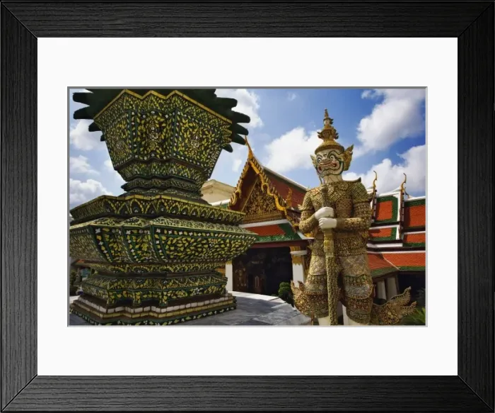 Framed Print : One of six pairs of guardian demon flanking entrance to the Gallery or Phra Rabiang