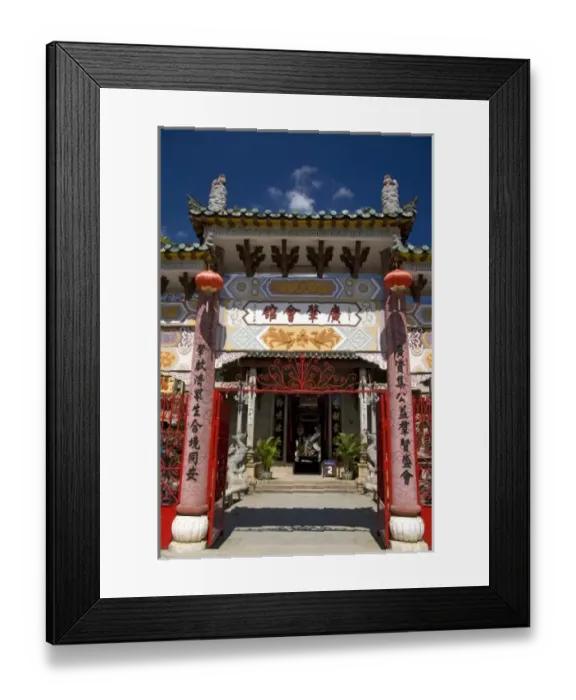 Framed Print : Assembly Hall of the Chaozhou Chinese congregation in Hoi An, Vietnam Framed Print : Assembly Hall of the Chaozhou Chinese congregation in Hoi An, Vietnam
