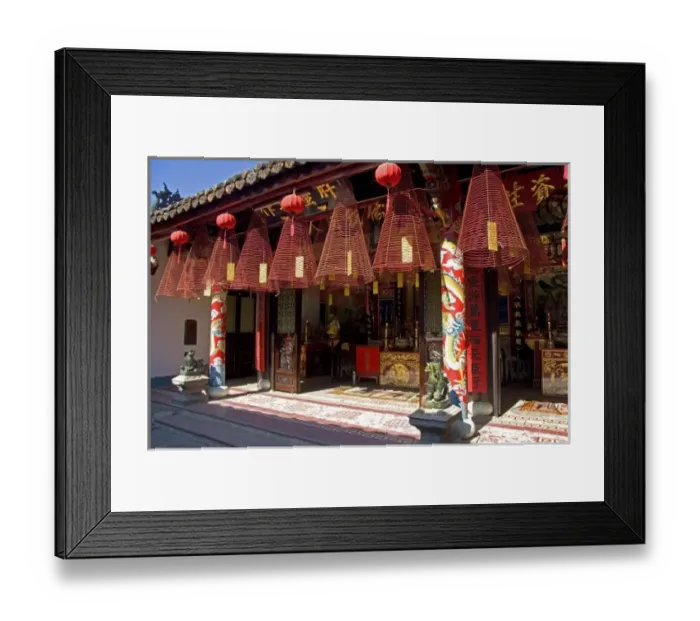 Framed Print : Large incense coils hang from the Phuoc Kien Assembly Hall in Hoi An, Vietnam