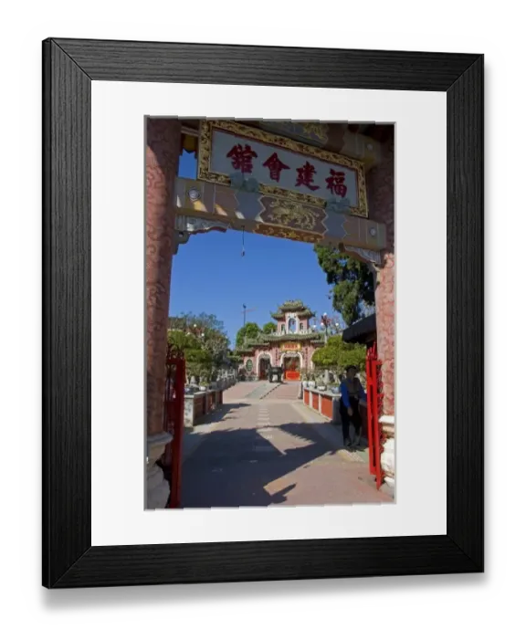 Framed Print : Arched entrance to the Phuoc Kien Assembly Hall in Hoi An, Vietnam Framed Print : Arched entrance to the Phuoc Kien Assembly Hall in Hoi An, Vietnam