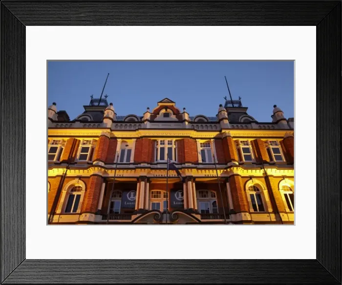 Framed Print : The Launceston Hotel, Launceston, Northern Tasmania, Australia