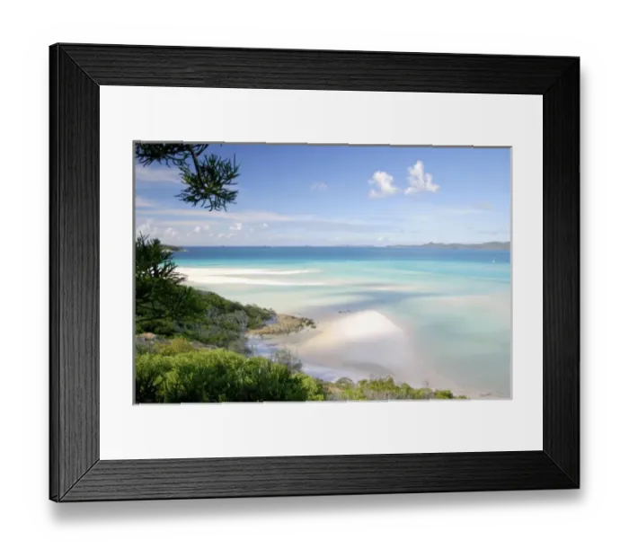 Framed Print : The Whitsunday Islands, Australia. The white sillica sands of some of the islands Framed Print : The Whitsunday Islands, Australia. The white sillica sands of some of the islands