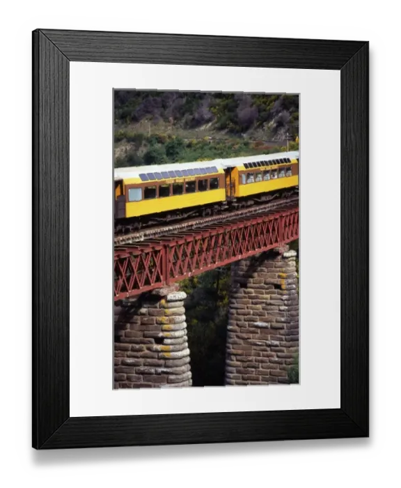 Framed Print : Taieri Gorge Train, near Dunedin, Otago Framed Print : Taieri Gorge Train, near Dunedin, Otago