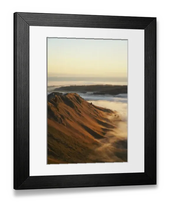 Framed Print : View of Te Mata Peak and Early Morning Mist, Hawkes Bay, North Island, New Zealand