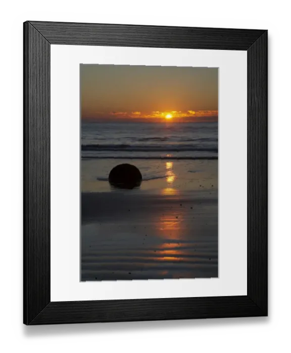 Framed Print : Sunrise, Moeraki Boulders, North Otago, South Island, New Zealand