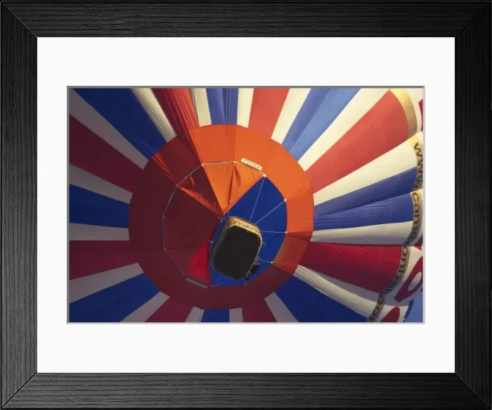Framed Print : Hot Air Balloon near Wanaka, South Island, New Zealand