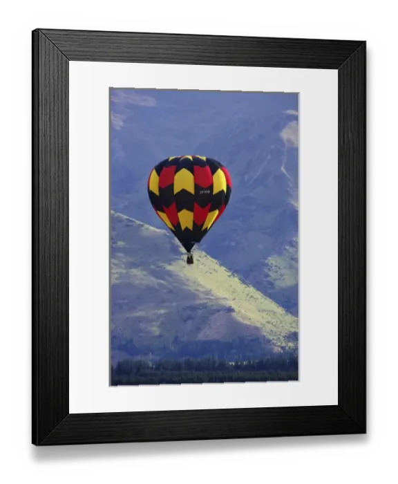 Framed Print : Hot Air Balloon and Mountains near Wanaka, South Island, New Zealand Framed Print : Hot Air Balloon and Mountains near Wanaka, South Island, New Zealand