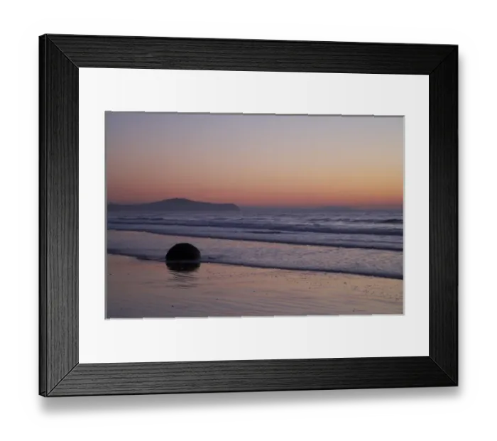 Framed Print : Sunrise, Moeraki Boulders, North Otago, South Island, New Zealand Framed Print : Sunrise, Moeraki Boulders, North Otago, South Island, New Zealand