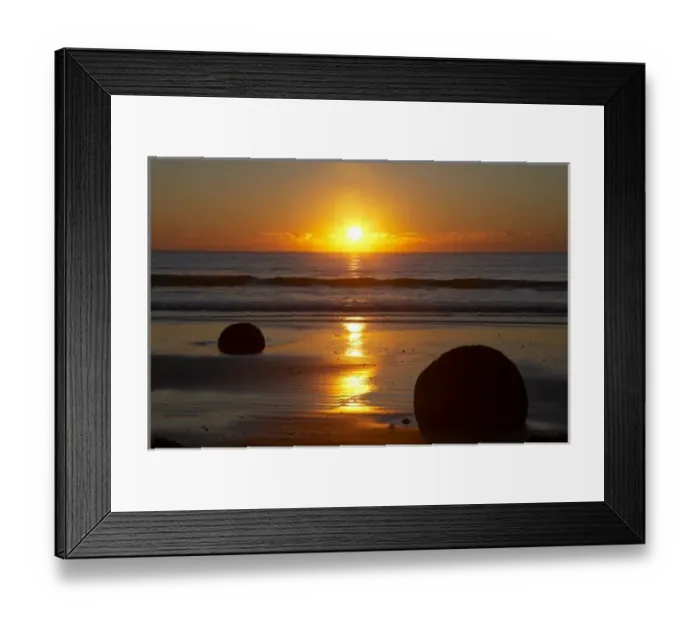 Framed Print : Sunrise, Moeraki Boulders, North Otago, South Island, New Zealand