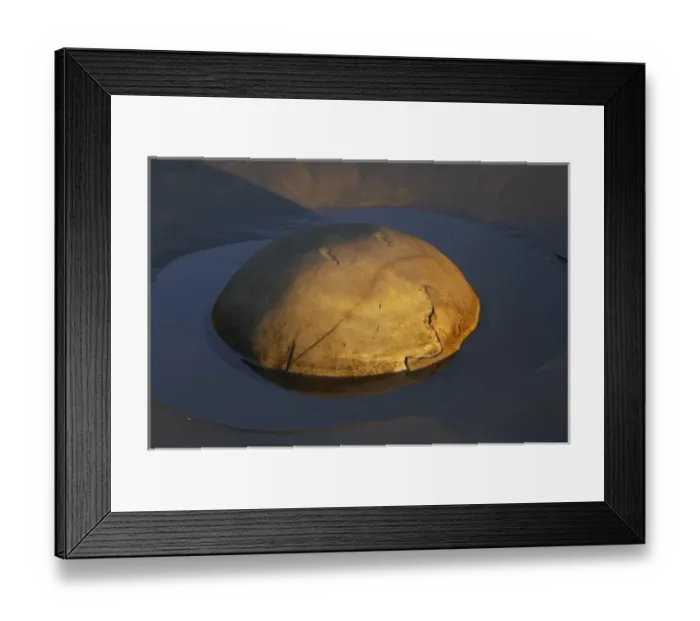 Framed Print : Moeraki Boulders, North Otago, South Island, New Zealand
