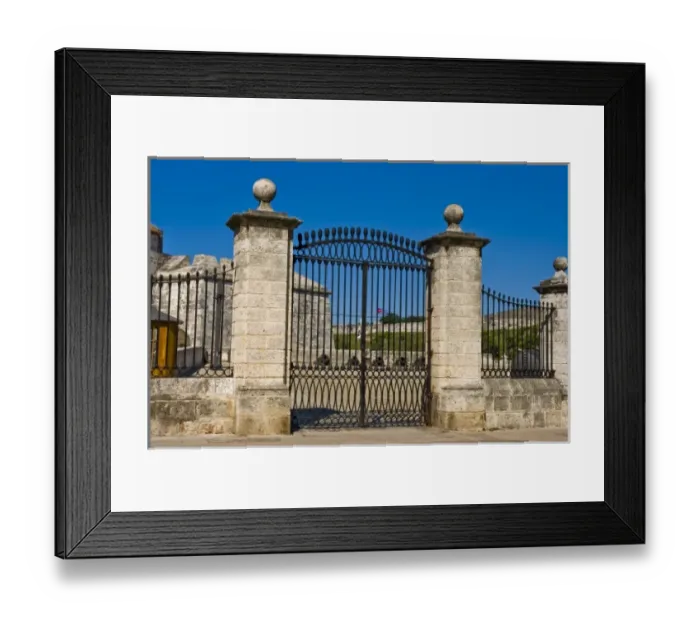 Framed Print : Main gate of Castillo de la Real Fuerza guarding Havana Harbor, Cuba Framed Print : Main gate of Castillo de la Real Fuerza guarding Havana Harbor, Cuba