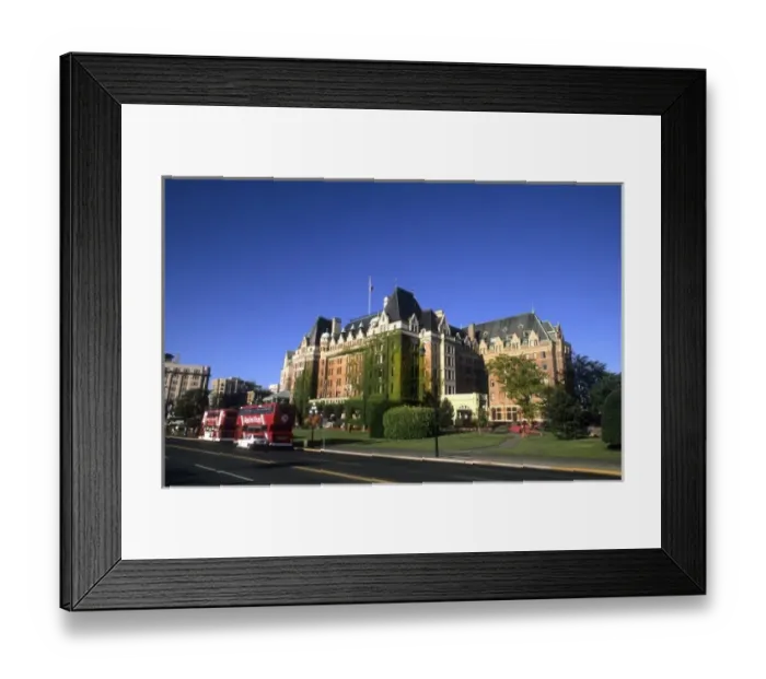Framed Print : The famous Empress Hotel in beautiful Victoria British Columbia Canada