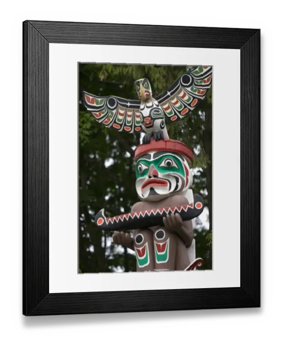 Framed Print : Totem pole located in Stanley Park at Vancouver, British Columbia, Canada