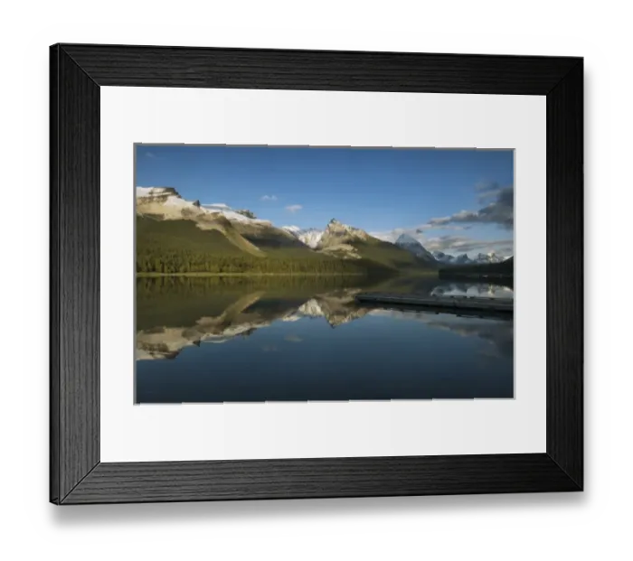 Framed Print : View from the lakeshore of Maligne Lake, Jasper National Park, Jasper Canada Framed Print : View from the lakeshore of Maligne Lake, Jasper National Park, Jasper Canada