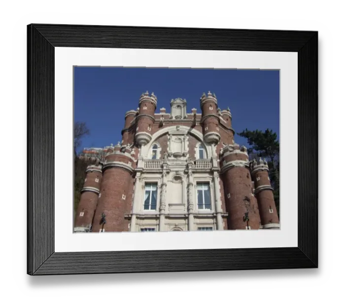 Framed Print : Chateau de Gadelles, Porte de Burgos, Le Havre, France