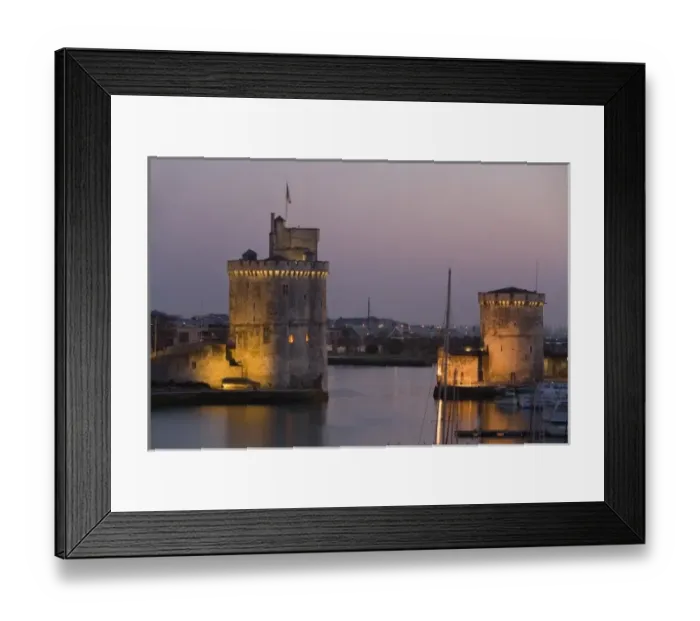 Framed Print : Tour Saint Nicolas, Tour de la Chaine, Vieux Port, La Rochelle, Charante Maritime Framed Print : Tour Saint Nicolas, Tour de la Chaine, Vieux Port, La Rochelle, Charante Maritime