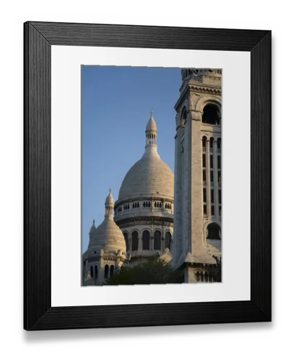 Framed Print : Sacre Coeur Basilica, Mont Martre, Paris, France Framed Print : Sacre Coeur Basilica, Mont Martre, Paris, France