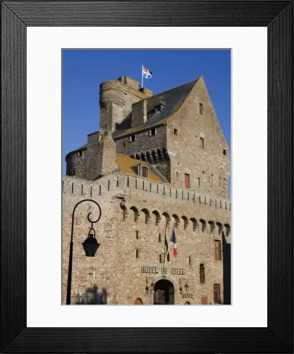 Framed Print : Hotel de Ville (city hall), Saint Malo, Ille et Vilaine, Brittany, France