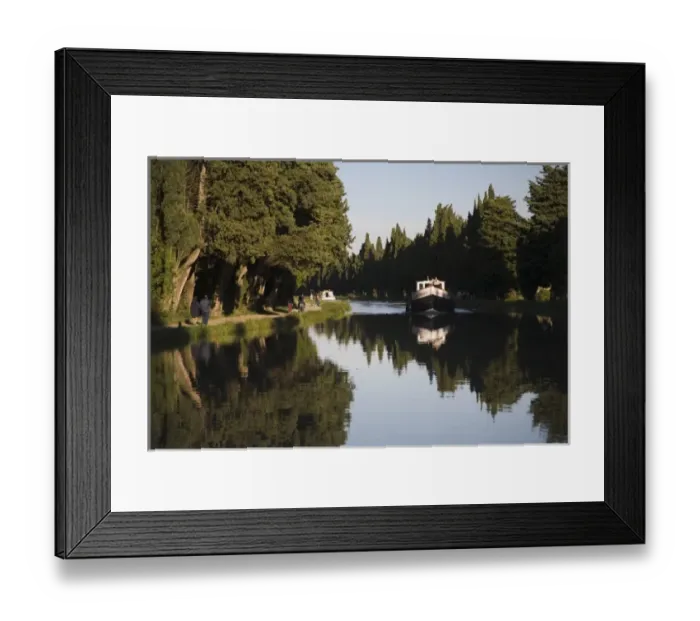Framed Print : Canal du Midi at Bezier, Herault, Aude, Languedoc, France Framed Print : Canal du Midi at Bezier, Herault, Aude, Languedoc, France