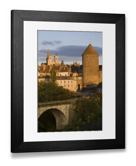 Framed Print : Semur-en-Auxois, Cote d Or, Burgundy, France Framed Print : Semur-en-Auxois, Cote d Or, Burgundy, France