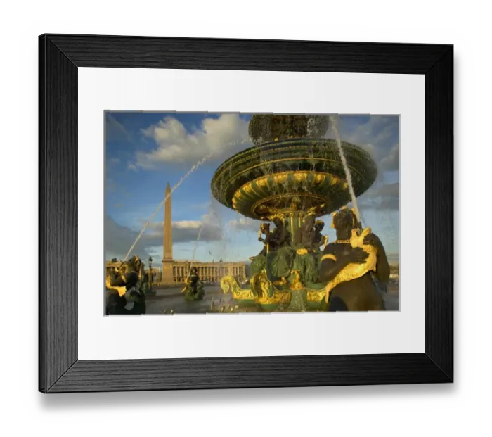 Framed Print : Place de la Concorde, Paris, France Framed Print : Place de la Concorde, Paris, France