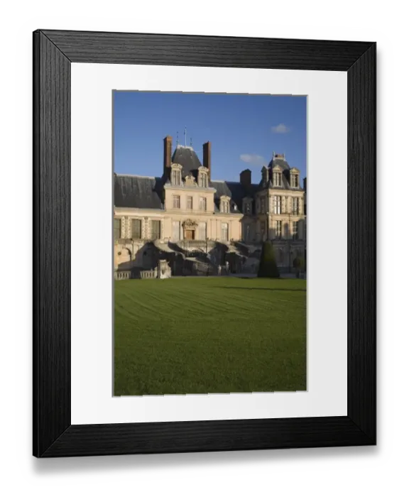 Framed Print : Fontainebleau Chateau, Seine et Marne (77), Ile de France, France