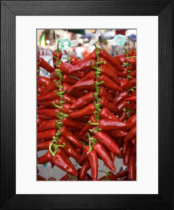 Framed Print : Fresh piquillo peppers for sale in the town of Saint-Jean-de-Luz, Pyrenees-Atlantiques Framed Print : Fresh piquillo peppers for sale in the town of Saint-Jean-de-Luz, Pyrenees-Atlantiques