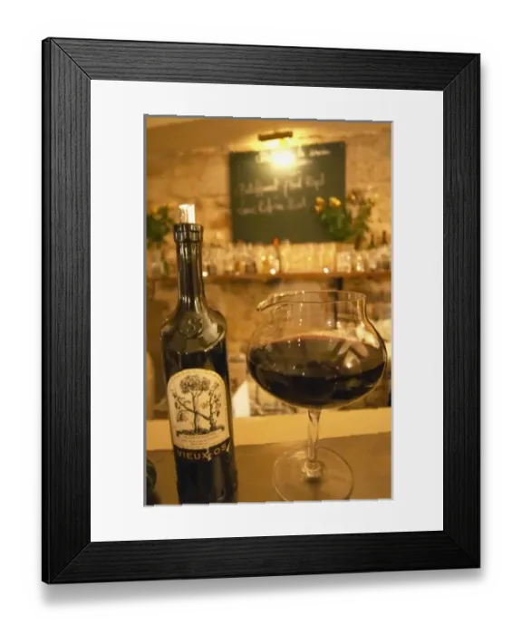 Framed Print : The gourmet Restaurant Le Jardin d Ausone in the old town in Bordeaux: the bar Framed Print : The gourmet Restaurant Le Jardin d Ausone in the old town in Bordeaux: the bar