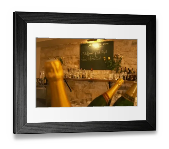 Framed Print : The gourmet Restaurant Le Jardin d Ausone in the old town in Bordeaux: the bar Framed Print : The gourmet Restaurant Le Jardin d Ausone in the old town in Bordeaux: the bar