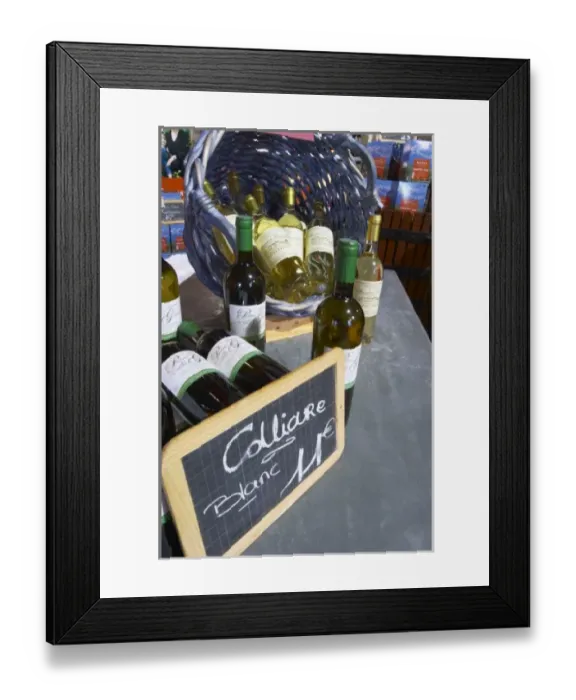 Framed Print : Collioure blanc. Domaine Pietri-Geraud Roussillon. The wine shop and tasting room