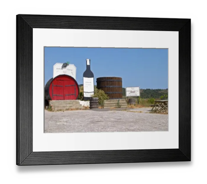 Framed Print : Domaine Bogoraze, Banyuls Collioure. Banyuls-sur-Mer. Roussillon. The wine shop and tasting room Framed Print : Domaine Bogoraze, Banyuls Collioure. Banyuls-sur-Mer. Roussillon. The wine shop and tasting room