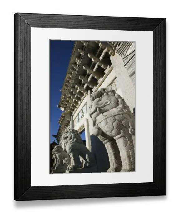 Framed Print : CHINA, Yunnan Province, Lijiang. Old Town, Entrance Gate Lions, Mu Family Mansion Framed Print : CHINA, Yunnan Province, Lijiang. Old Town, Entrance Gate Lions, Mu Family Mansion
