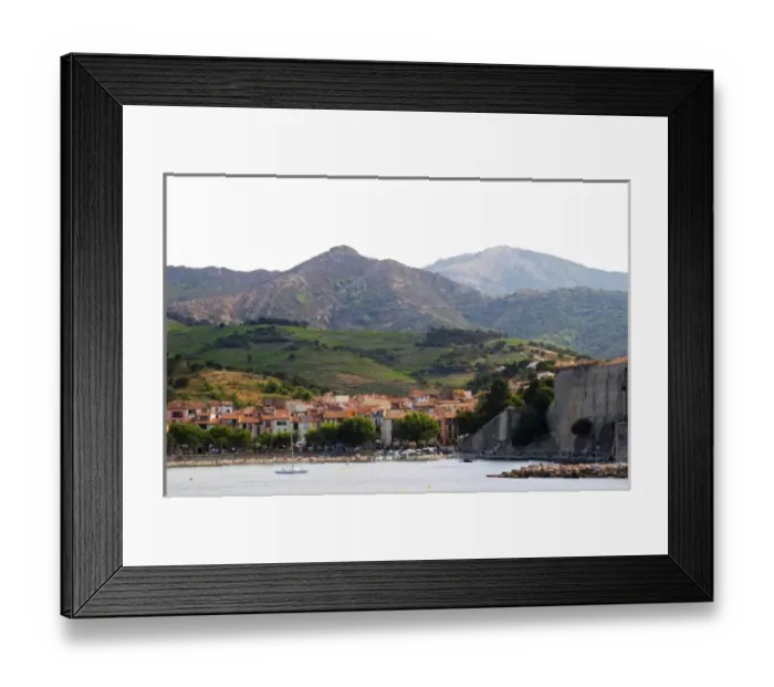 Framed Print : The beach in the village. The chateau in Collioure harbour. Collioure. Roussillon