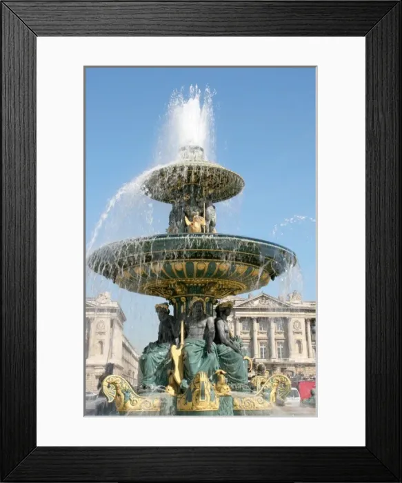 Framed Print : Concorde Square (The Place de le Concorde). Fountain. Paris, France Framed Print : Concorde Square (The Place de le Concorde). Fountain. Paris, France