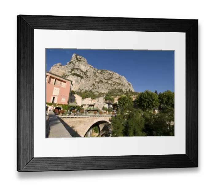Framed Print : Moustiers-Sainte-Marie, Provence, France Framed Print : Moustiers-Sainte-Marie, Provence, France